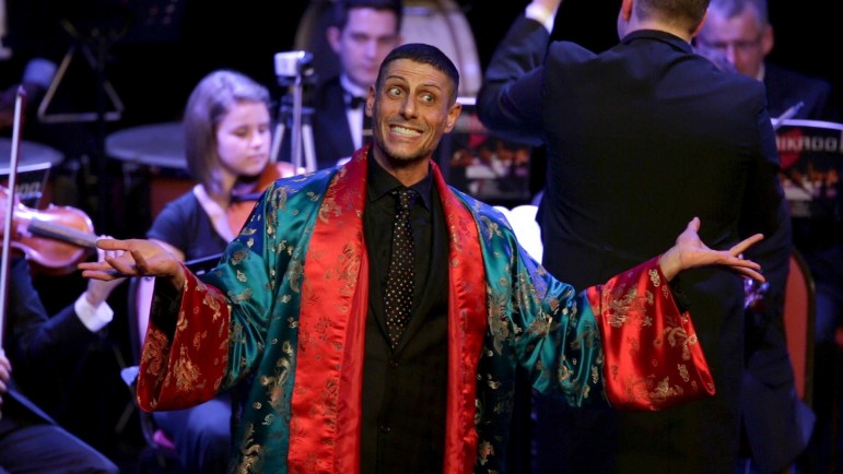 CJ de Mooi as The Mikado