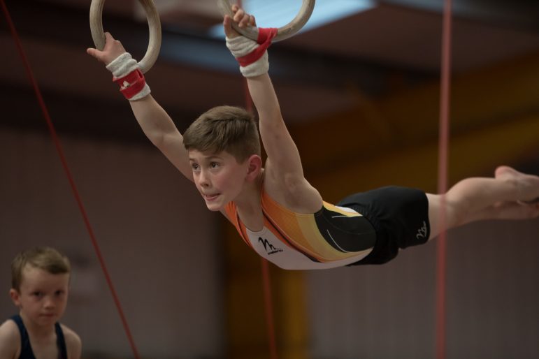 Evan Maddern on the rings