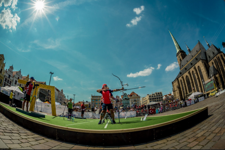 Dave Phillips competing at the European Para-Archery Championships (pic credit: http://www.archeryeurope.org/)