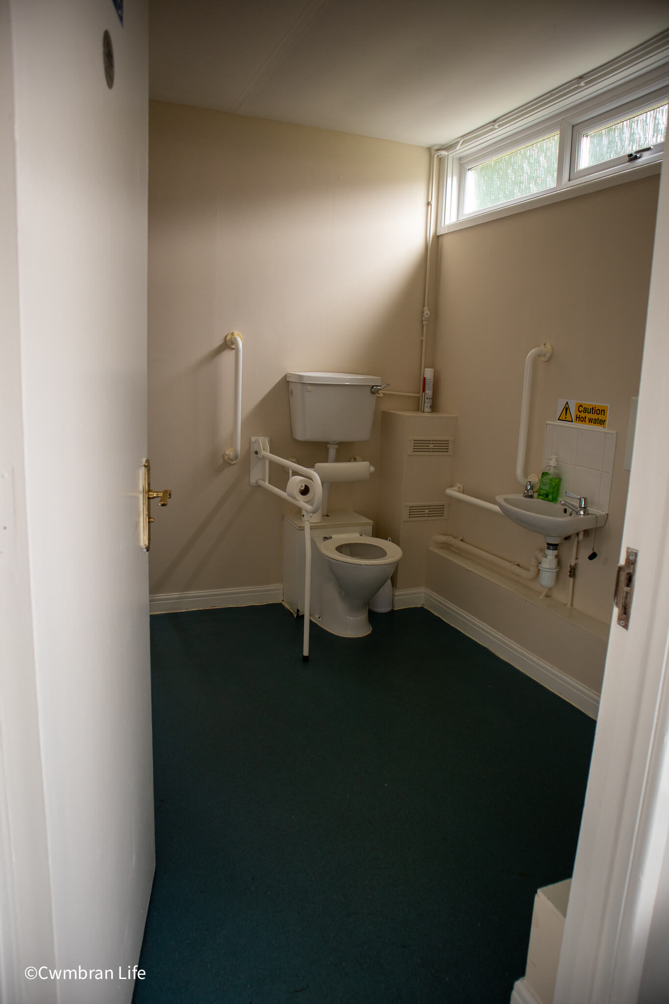 Photo gallery Check out the refurbished Court Farm and Oakfield Community Centre