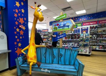 Geoffrey the Giraffe, the Toys R Us character