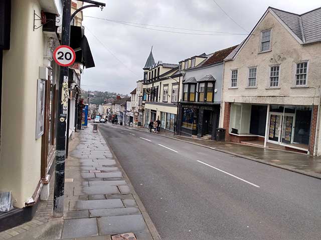 A 20 mile per hour sign in Chepstow town centre.