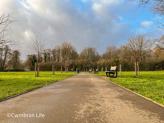 a path next to some benches