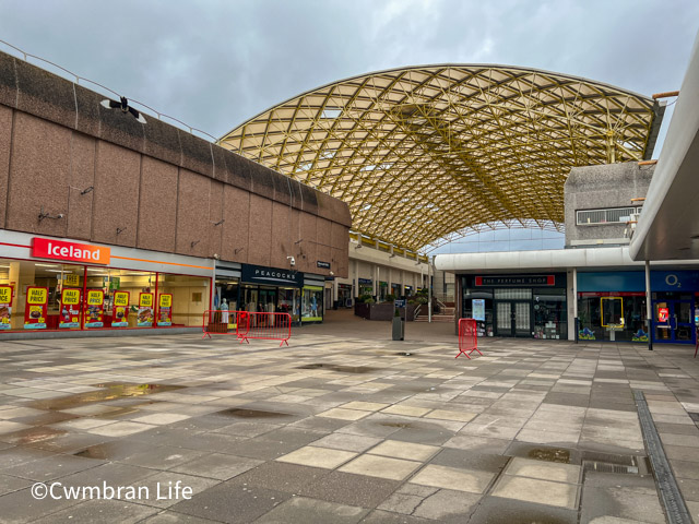 a square in cwmbran town centre