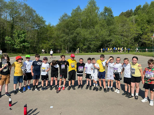Pupils at Cwmffrwdoer Primary School during their mini-marathon