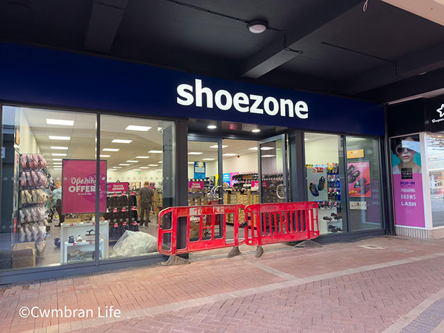 a shop called shoezone