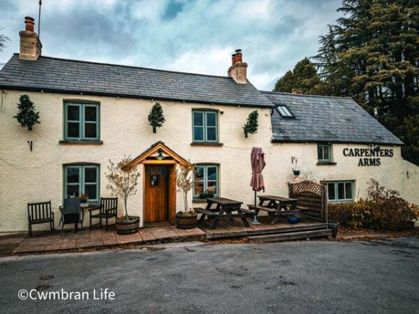 REVIEW: The Carpenters Arms in Coed Y Paen