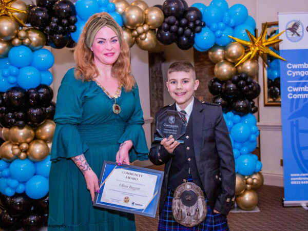 Oliver Baggott given Special Recognition Award