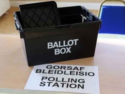 Over 20,000 postal votes issued in Sir Fynwy Torfaen: 30 had to be replaced