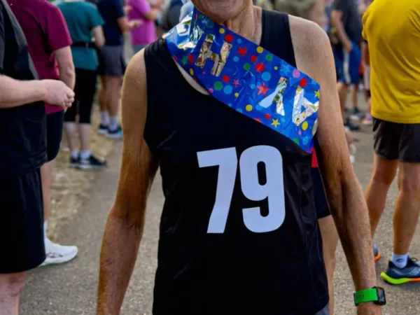 VIDEO: Barrie Parham, 79, celebrates birthday with a 27 min 29 secs parkrun in Cwmbran