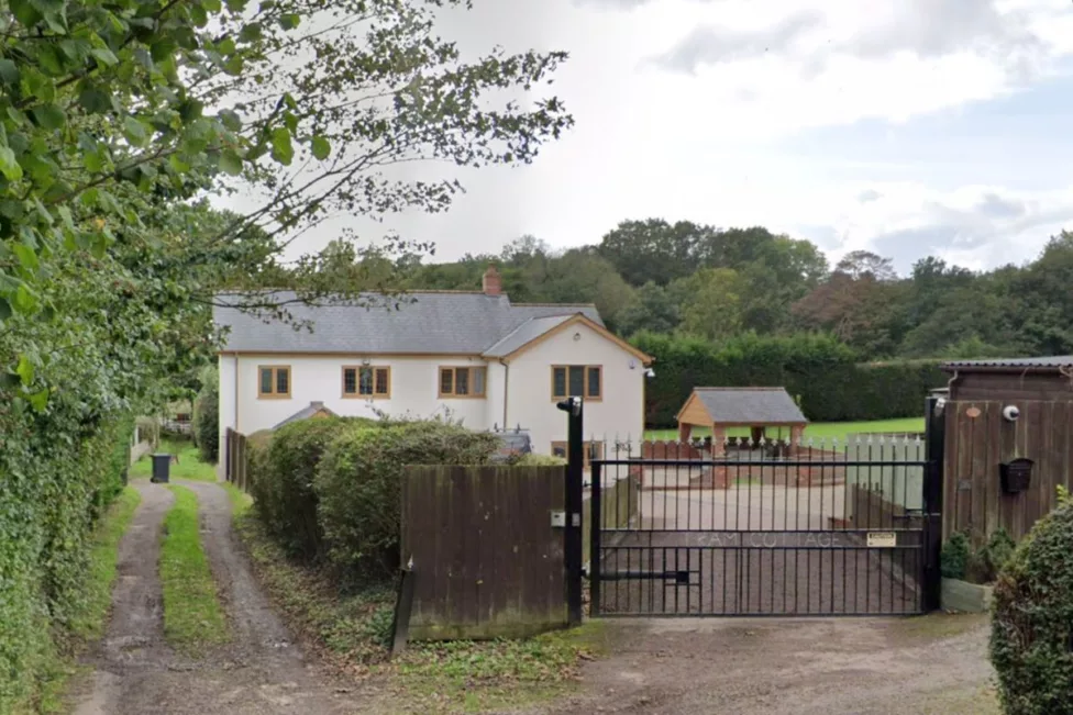 a house in the countryside